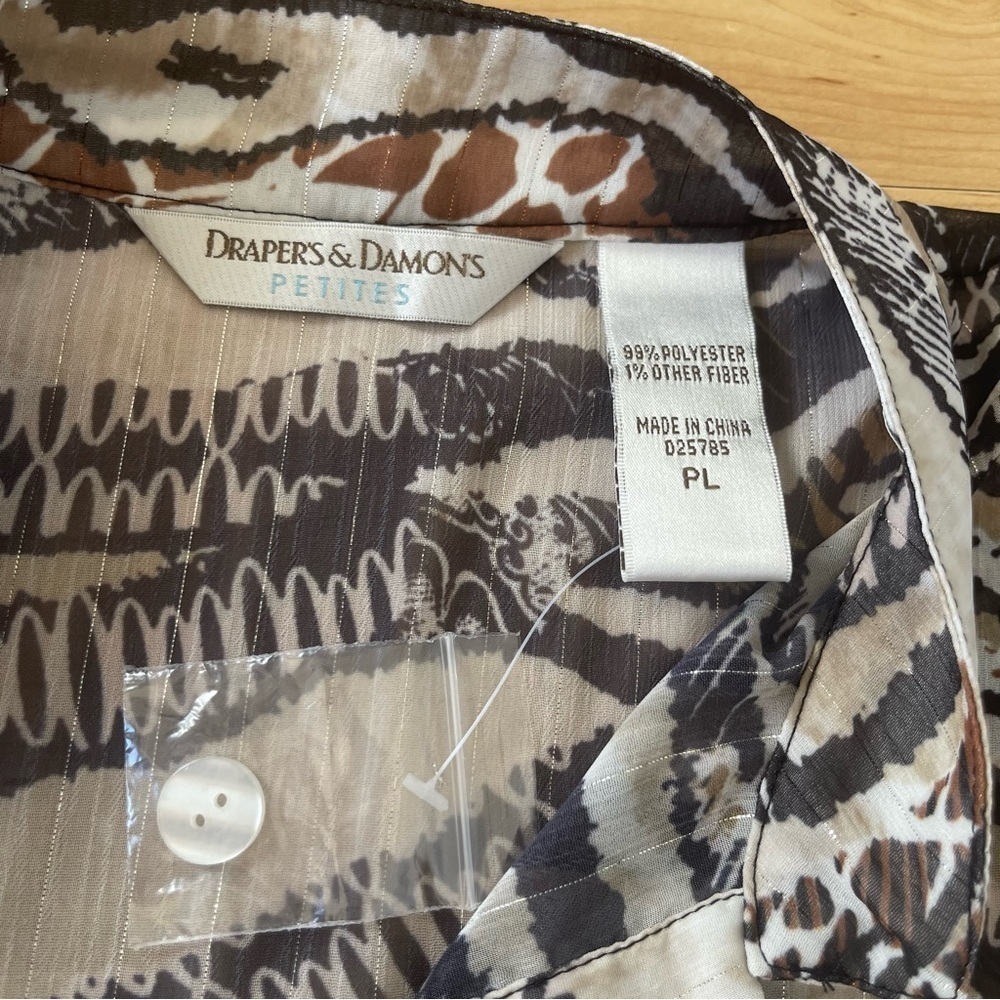 NWOT Drapers & Damons Animal Print Blouse Petite Large Button Front Sheer Light - Picture 11 of 11